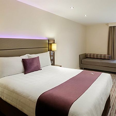 Premier Inn London Дагенъм Екстериор снимка