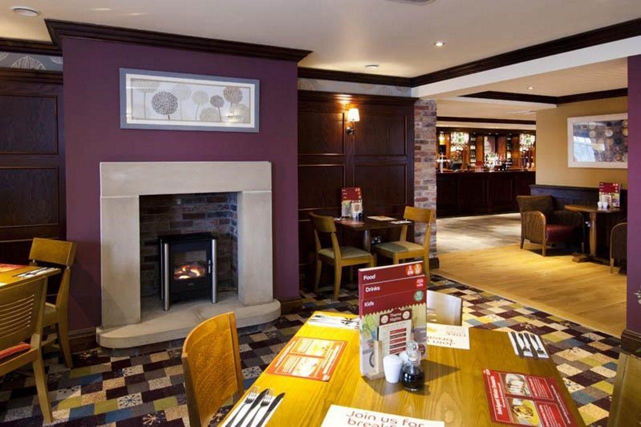 Premier Inn London Дагенъм Екстериор снимка